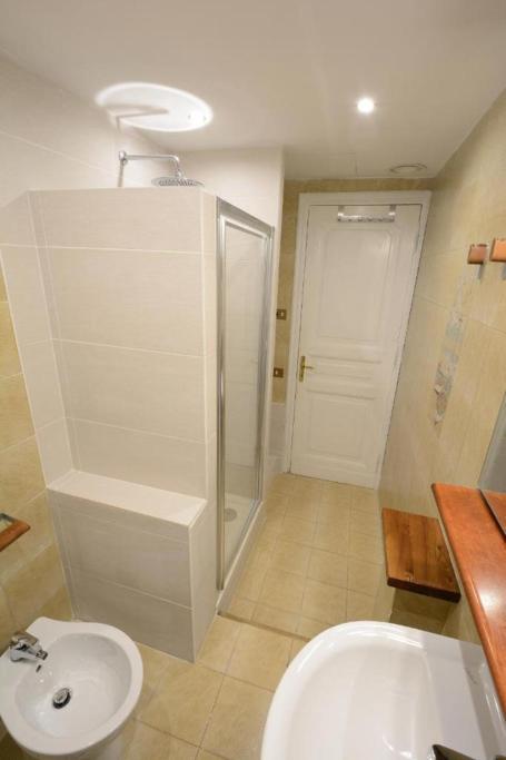 Ferienwohnung Luxury White House Rom Exterior foto